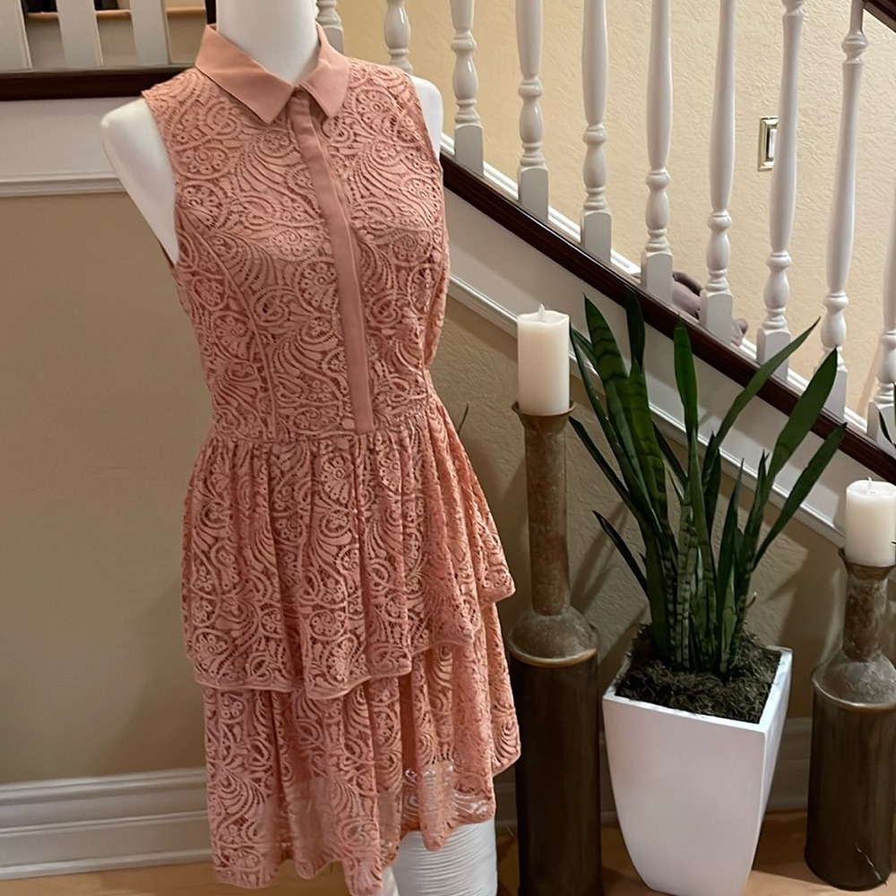 Anthropology peach cotton lace dress 6 or M 36Lx14”Wx18”ptp excellent
